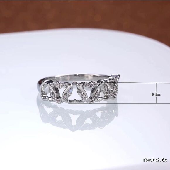 New Solver Twisted Hearts Diamond Luxury Ring size 7, 8 - Picture 5 of 6